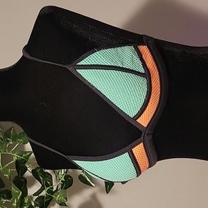 Triangl Bikini Top